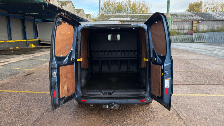 Ford Transit Custom 300 L2 Diesel Fwd 2.0 EcoBlue 130ps Low Roof D/Cab Limited Van